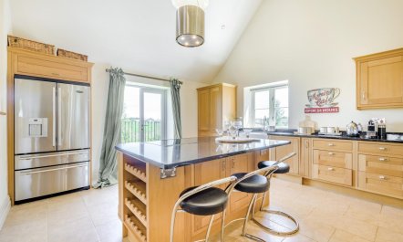 5 Bed in Langham 6