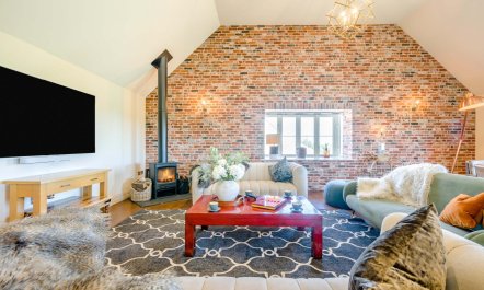 5 Bed in Langham 3