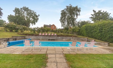 2 Bed in Overton 2