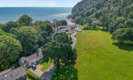 3 Bed in Llanbedrog