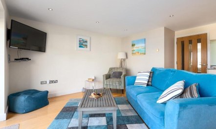 2 Bed in Porth 7
