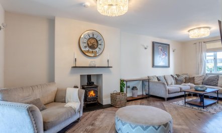 4 Bed in Torrington 2
