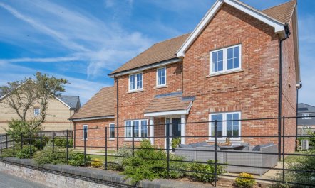 4 Bed in Godshill 4