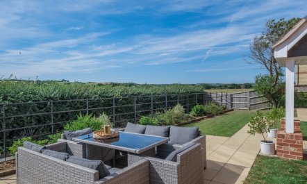 4 Bed in Godshill 2