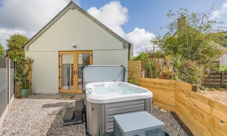 1 Bed in Egloskerry 1