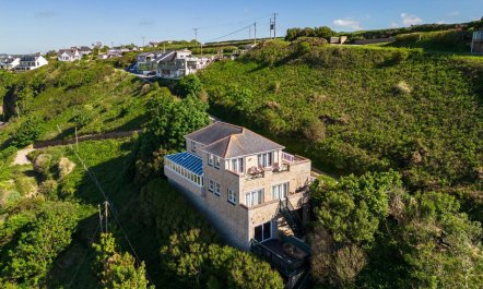 4 Bed in Portreath 2