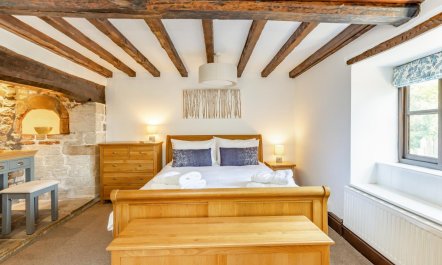 3 Bed in Combe St. Nicholas 4