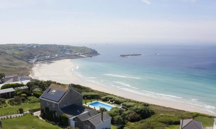 4 Bed in Sennen 1