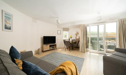 2 Bed in Watergate Bay 2