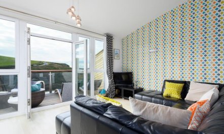 2 Bed in Watergate Bay 2