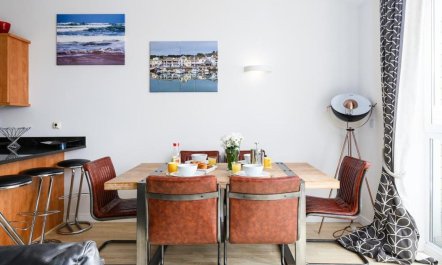 2 Bed in Watergate Bay 6