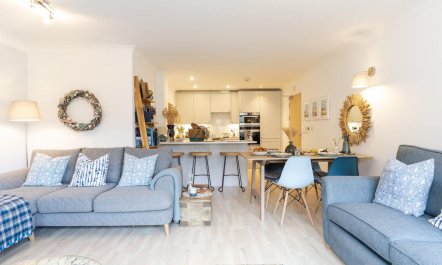 1 Bed in Watergate Bay 1