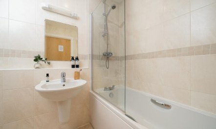1 Bed in Watergate Bay 9