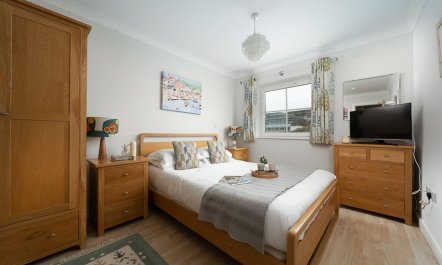 2 Bed in Watergate Bay 8