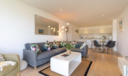2 Bed in Porth 1