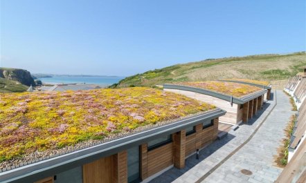 2 Bed in Watergate Bay 2