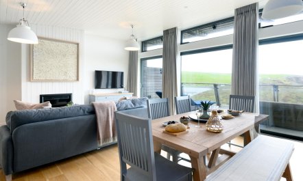 2 Bed in Watergate Bay 6