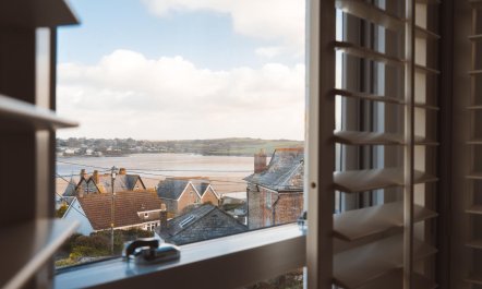 4 Bed in Padstow 2