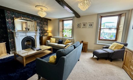 4 Bed in Keswick 1