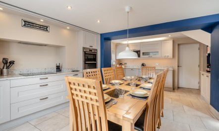 4 Bed in Keswick 1