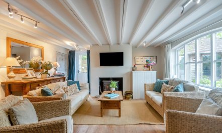 3 Bed in Overton 8