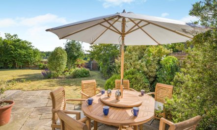 3 Bed in Briningham 3