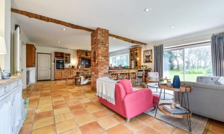 4 Bed in Itchenor 2