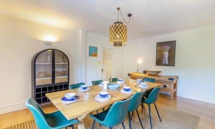 4 Bed in Itchenor 4