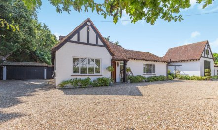 4 Bed in Itchenor 7