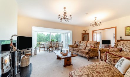 2 Bed in Castle Douglas 1