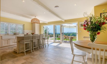 6 Bed in Herons Ghyll 6