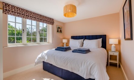 6 Bed in Herons Ghyll 9