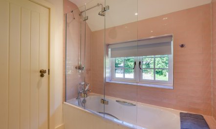 6 Bed in Herons Ghyll 5