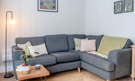 2 Bed in Mumbles 9