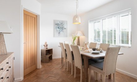 4 Bed in Mawgan Porth 6