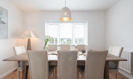 4 Bed in Mawgan Porth 7
