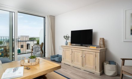 3 Bed in Constantine Bay 5