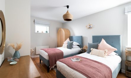 2 Bed in Porth 3
