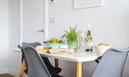 1 Bed in Falmouth 8