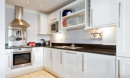2 Bed in Watergate Bay 7