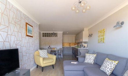 2 Bed in Watergate Bay 3