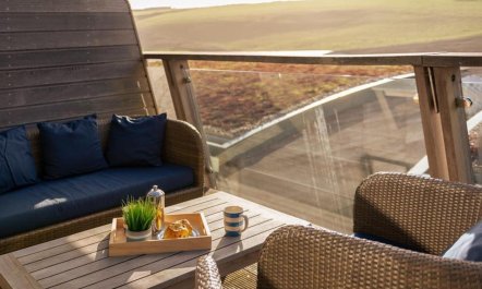 2 Bed in Watergate Bay 5