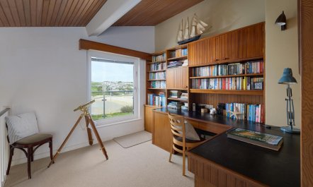 6 Bed in Porth 9
