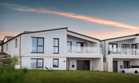 4 Bed in Falmouth 2