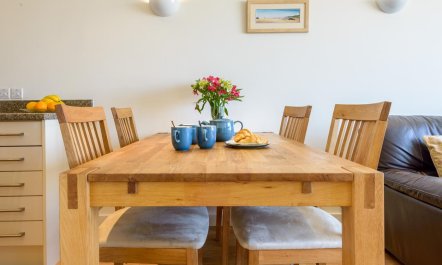 2 Bed in Porth 4