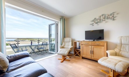 2 Bed in Porth 1