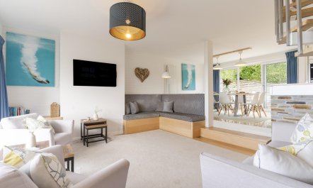 4 Bed in Mawgan Porth 6