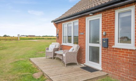 1 Bed in Eccles-on-Sea 4