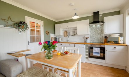 1 Bed in Eccles-on-Sea 1