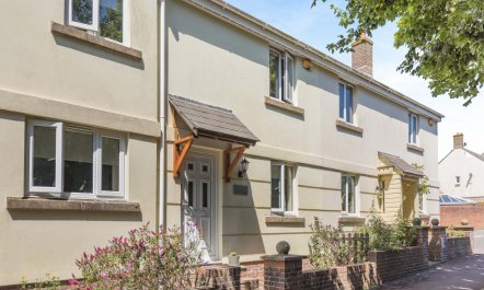 3 Bed in Bridport